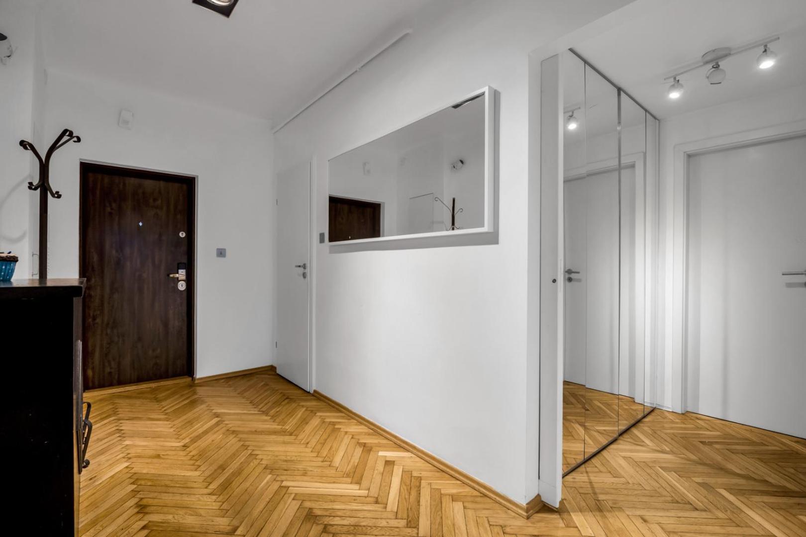Metro Politechnika 3-Bedroom Apartment Varsó Kültér fotó